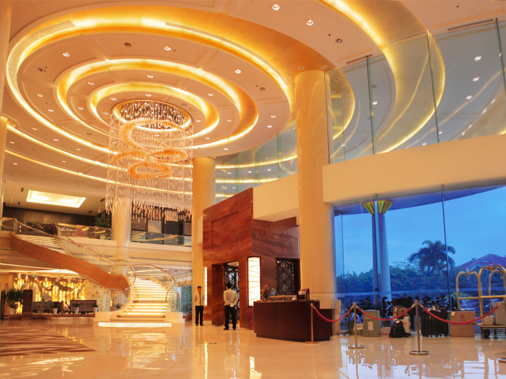 Golden Shining New Century Grand Hotel Бэйхай Экстерьер фото