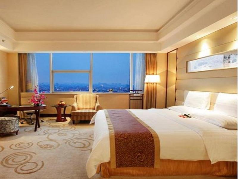 Golden Shining New Century Grand Hotel Бэйхай Экстерьер фото